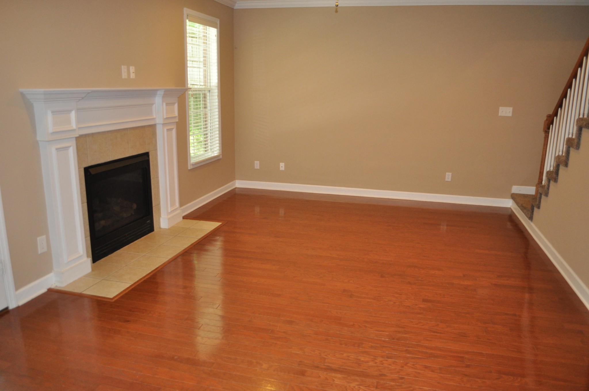904 Crown Ridge Ln, Powell, TN 37849 - Photo 3 of 25 Gallery Image 3
