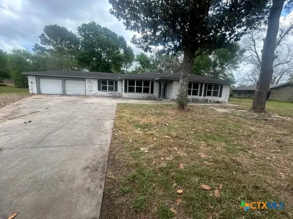 $182,000 | 239 Robertson Street, Lolita, TX 77971