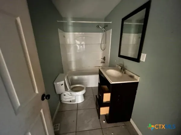 $182,000 | 239 Robertson Street, Lolita, TX 77971