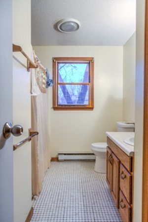 32-34 Van Buren Avenue Springfield, MA 01104 - Photo 14 of 18
