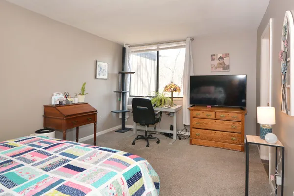 $165,000 | 230 Falkirk Court, Kalamazoo, MI 49006