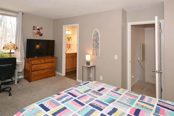 $165,000 | 230 Falkirk Court, Kalamazoo, MI 49006