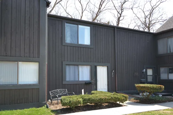 $165,000 | 230 Falkirk Court, Kalamazoo, MI 49006