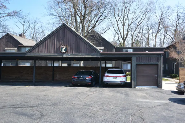 $165,000 | 230 Falkirk Court, Kalamazoo, MI 49006