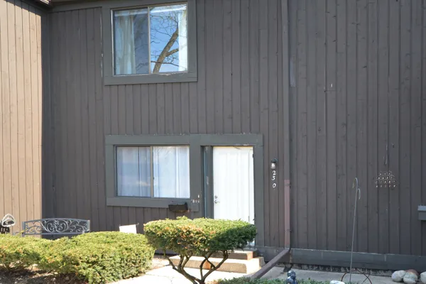 $165,000 | 230 Falkirk Court, Kalamazoo, MI 49006