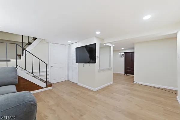 $575,000 | 1216 Ringwood Avenue, Wanaque, NJ 07420