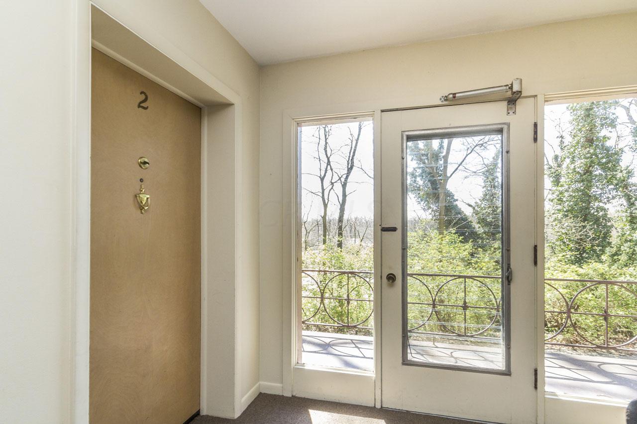 2565 Charing Road, Unit 2 Columbus, OH 43221 - Photo 18 of 29 Gallery Image 18