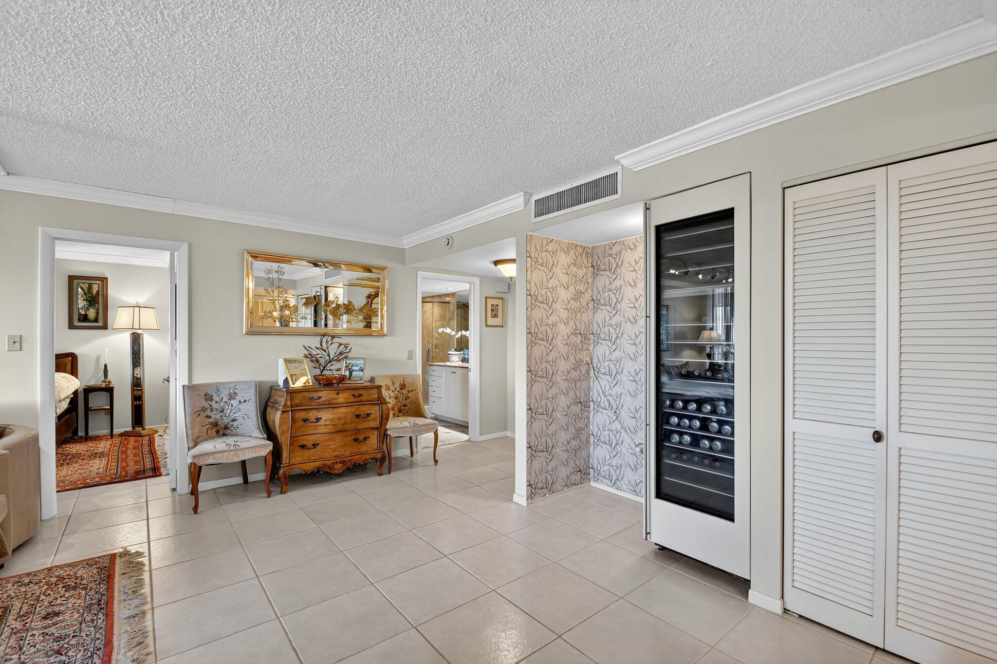 3589 South Ocean Boulevard, Unit 608 South Palm Beach, FL 33480 - Photo 11 of 66 10-web-or-mls-DSC_6169