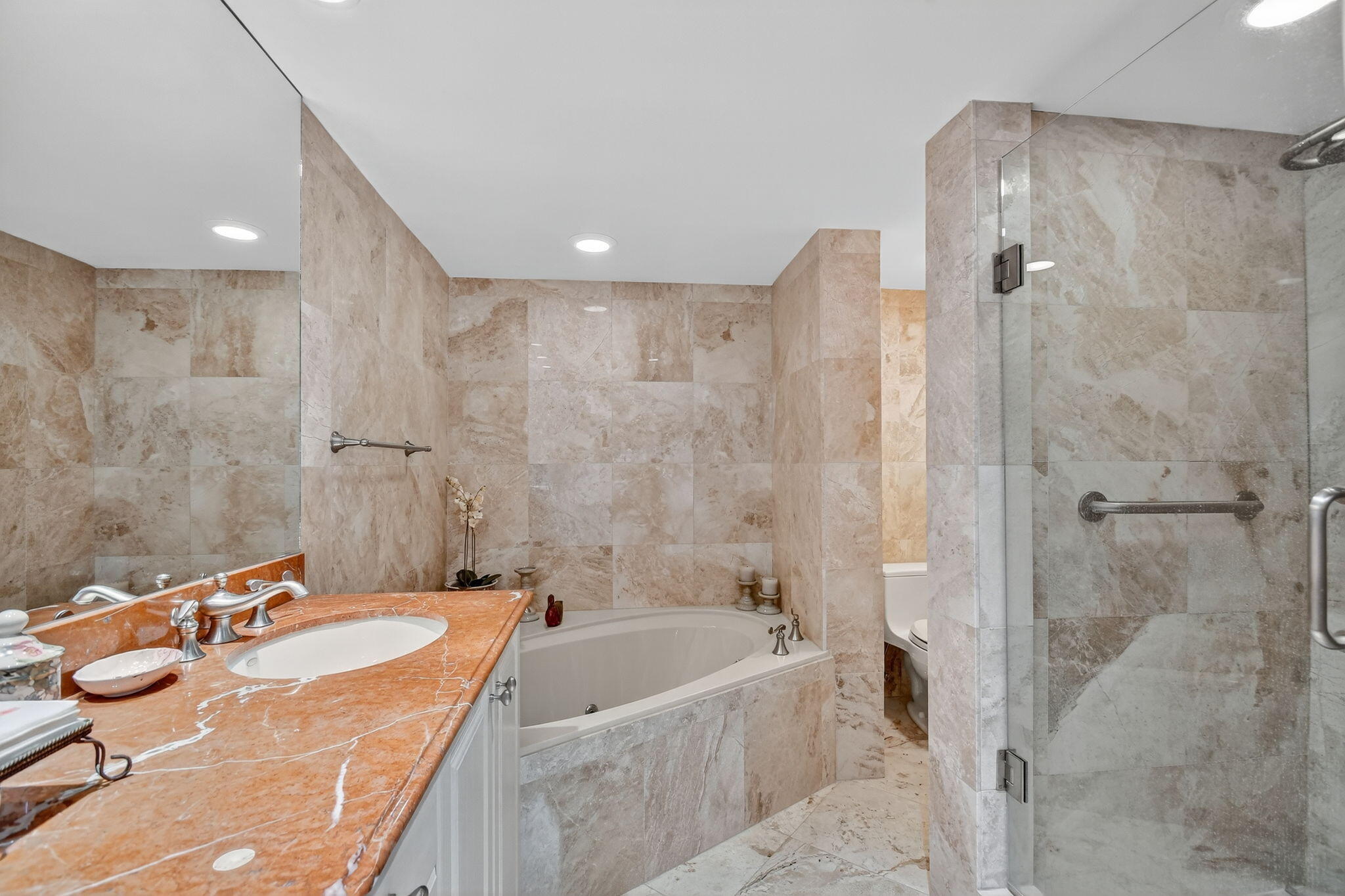 3589 South Ocean Boulevard, Unit 608 South Palm Beach, FL 33480 - Photo 21 of 66 23-web-or-mls-DSC_6233