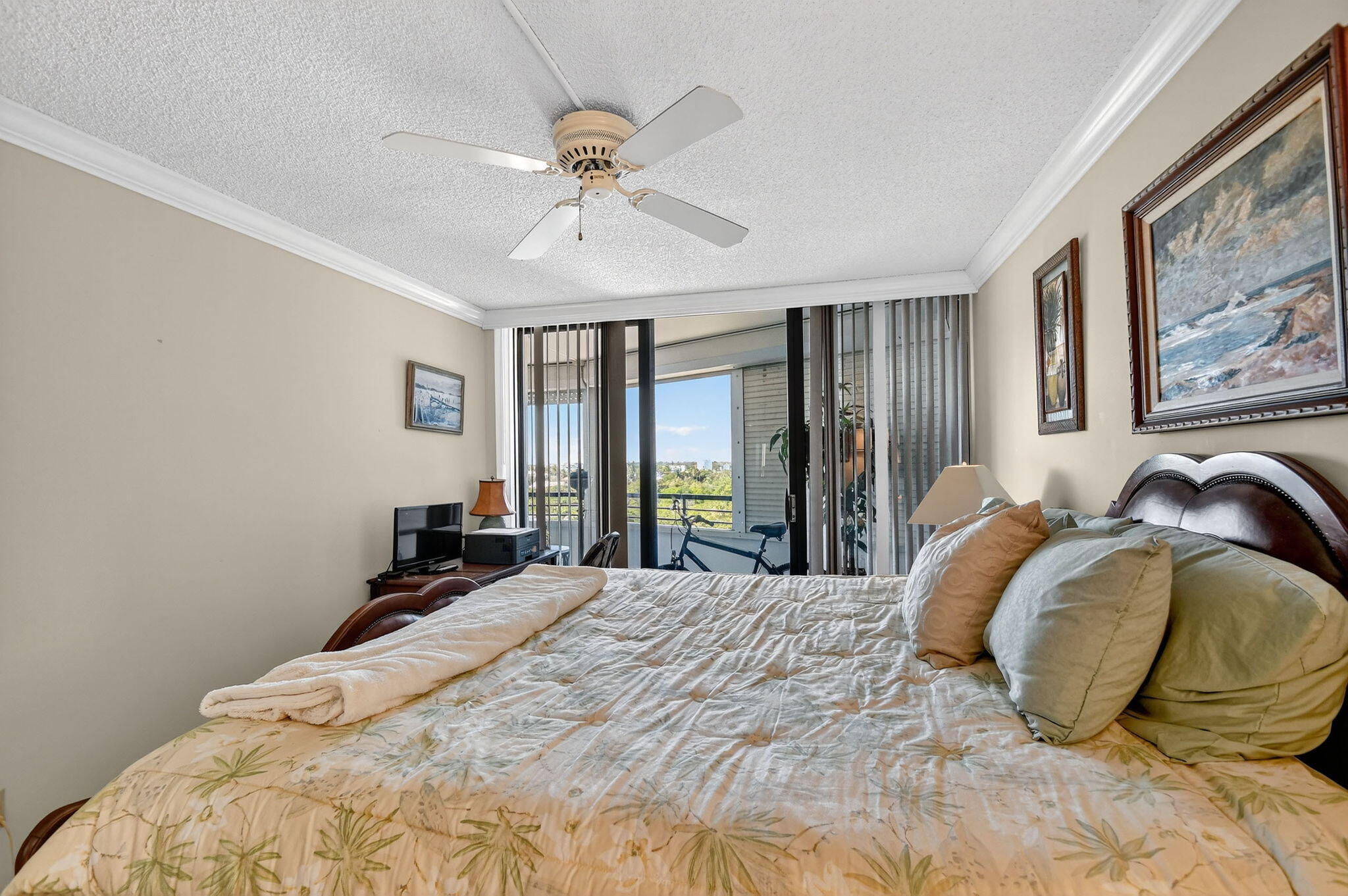 3589 South Ocean Boulevard, Unit 608 South Palm Beach, FL 33480 - Photo 25 of 66 27-web-or-mls-DSC_6253
