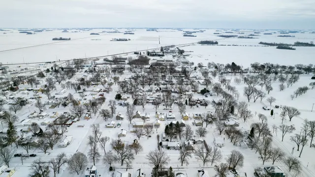 $159,900 | 545 2nd Avenue Southeast, Wells, MN 56097