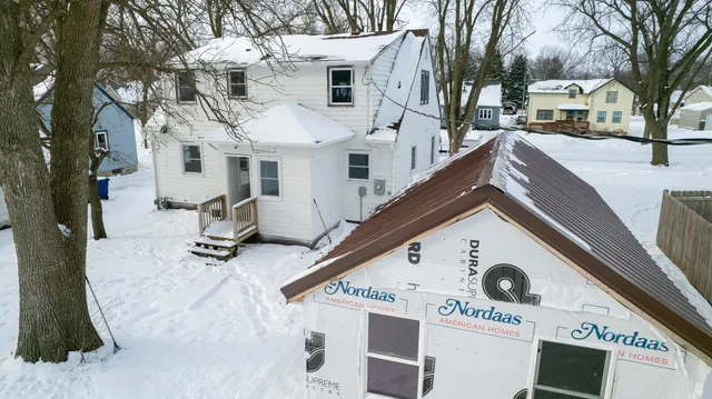 $159,900 | 545 2nd Avenue Southeast, Wells, MN 56097