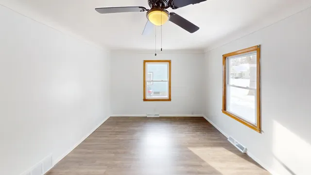 $159,900 | 545 2nd Avenue Southeast, Wells, MN 56097