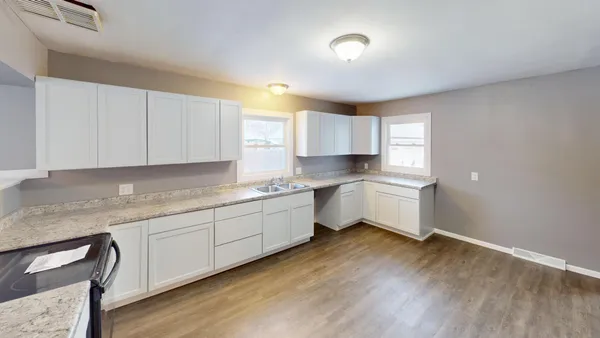 $174,900 | 545 2nd Avenue Southeast, Wells, MN 56097