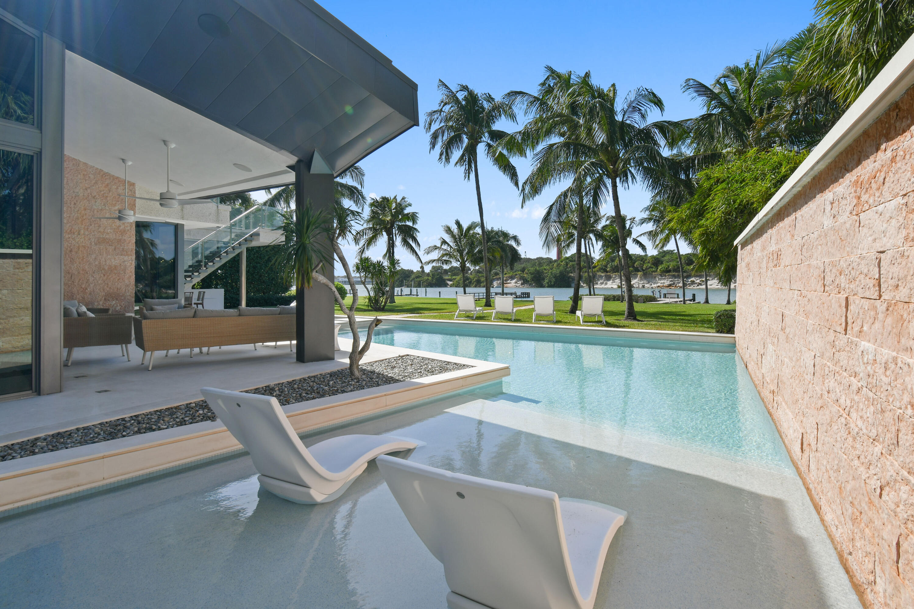 100 Lighthouse Drive Jupiter Inlet Colony, FL 33469 - Photo 50 of 61 50