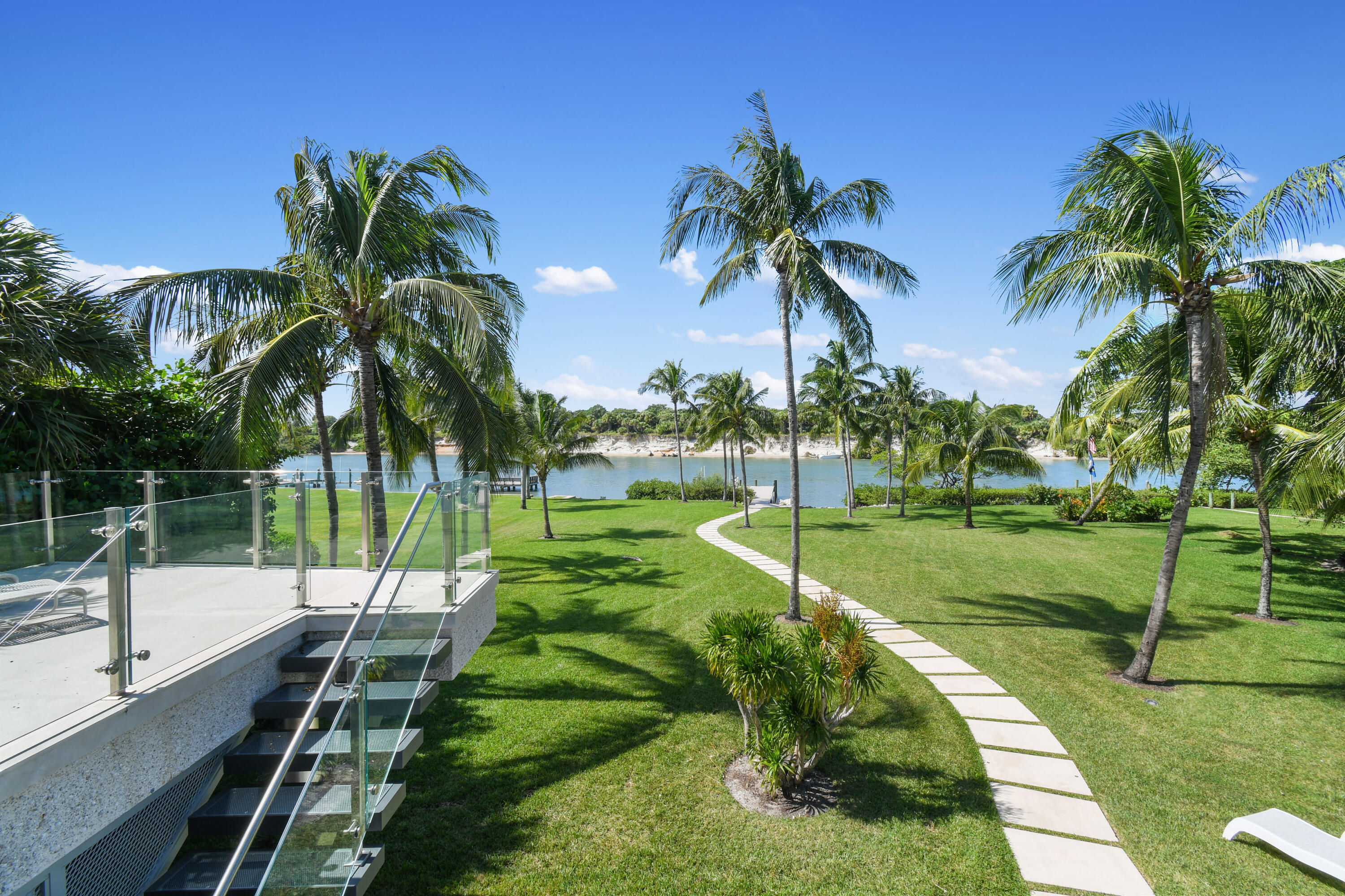 100 Lighthouse Drive Jupiter Inlet Colony, FL 33469 - Photo 54 of 61 54