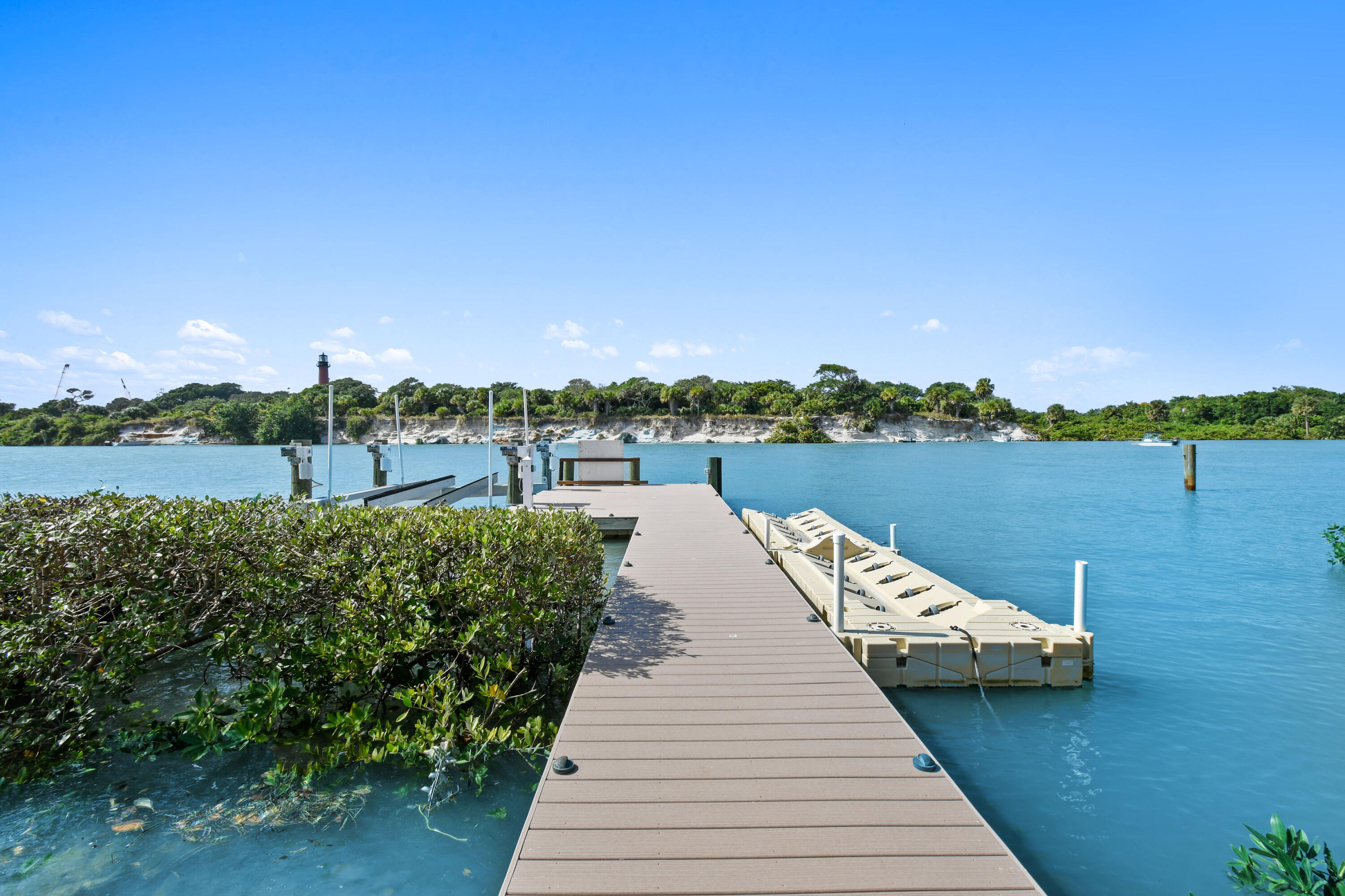 100 Lighthouse Drive Jupiter Inlet Colony, FL 33469 - Photo 59 of 61 59