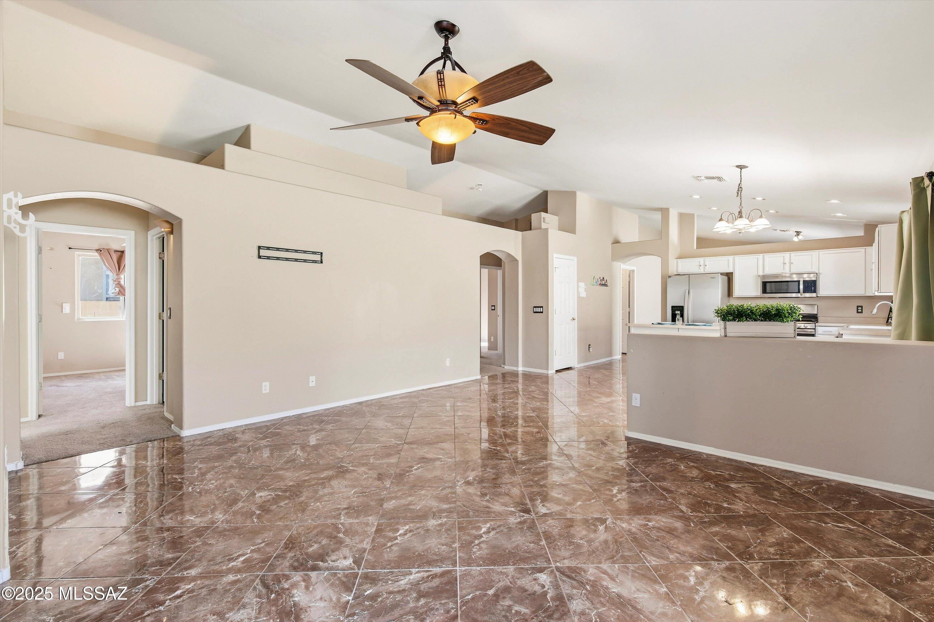 8289 South Bainbridge Road Tucson, AZ 85747 - Photo 17 of 38 Gallery Image 17