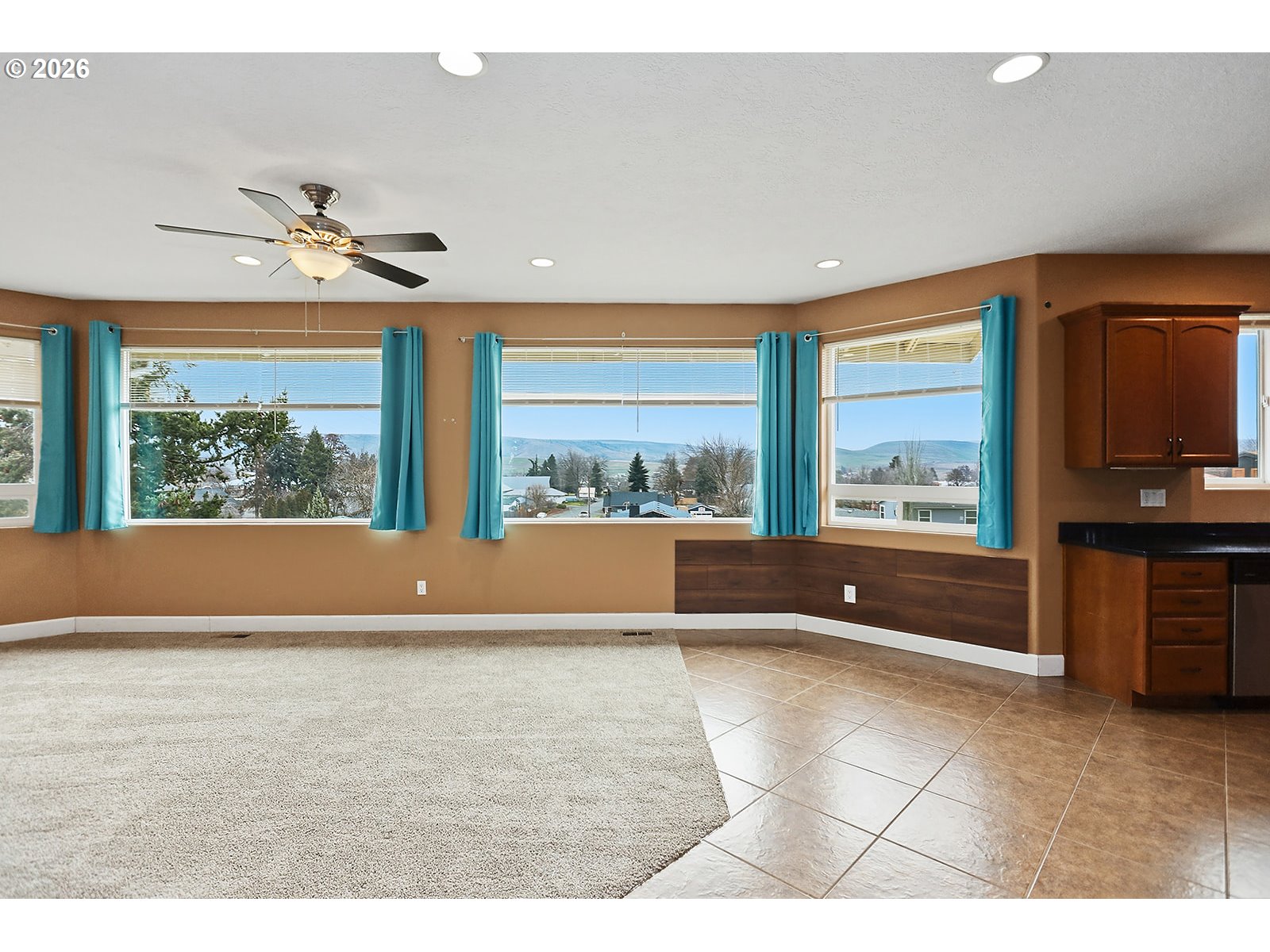 340 Northeast 7th Street Dufur, OR 97021 - Photo 3 of 33