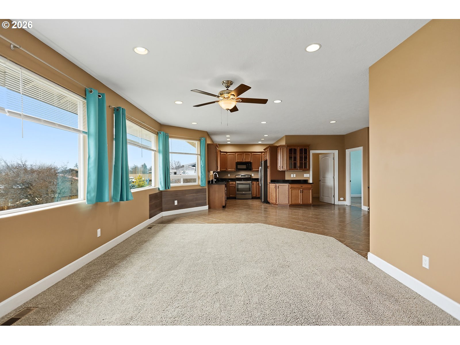 340 Northeast 7th Street Dufur, OR 97021 - Photo 7 of 33