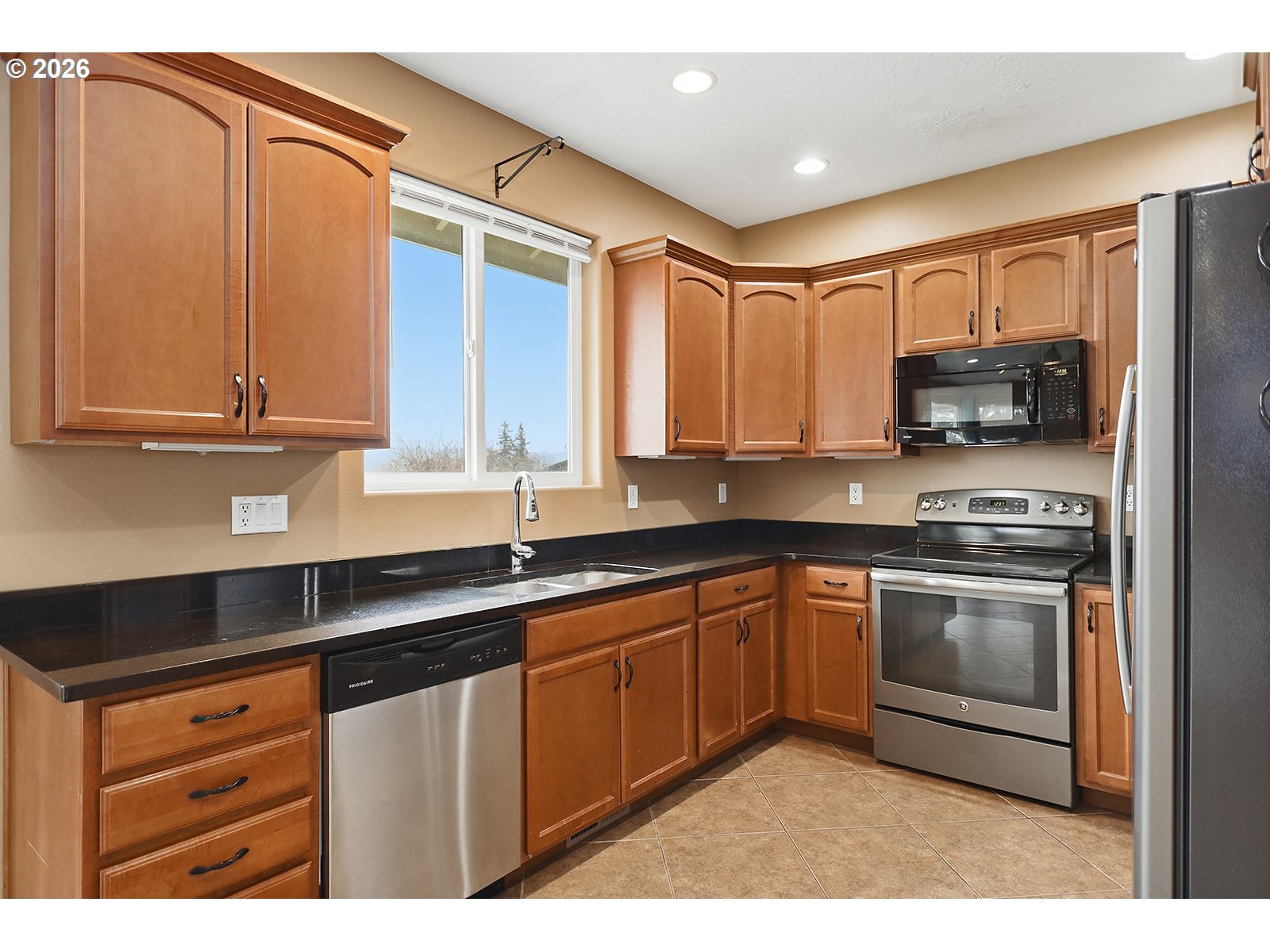 340 Northeast 7th Street Dufur, OR 97021 - Photo 8 of 33