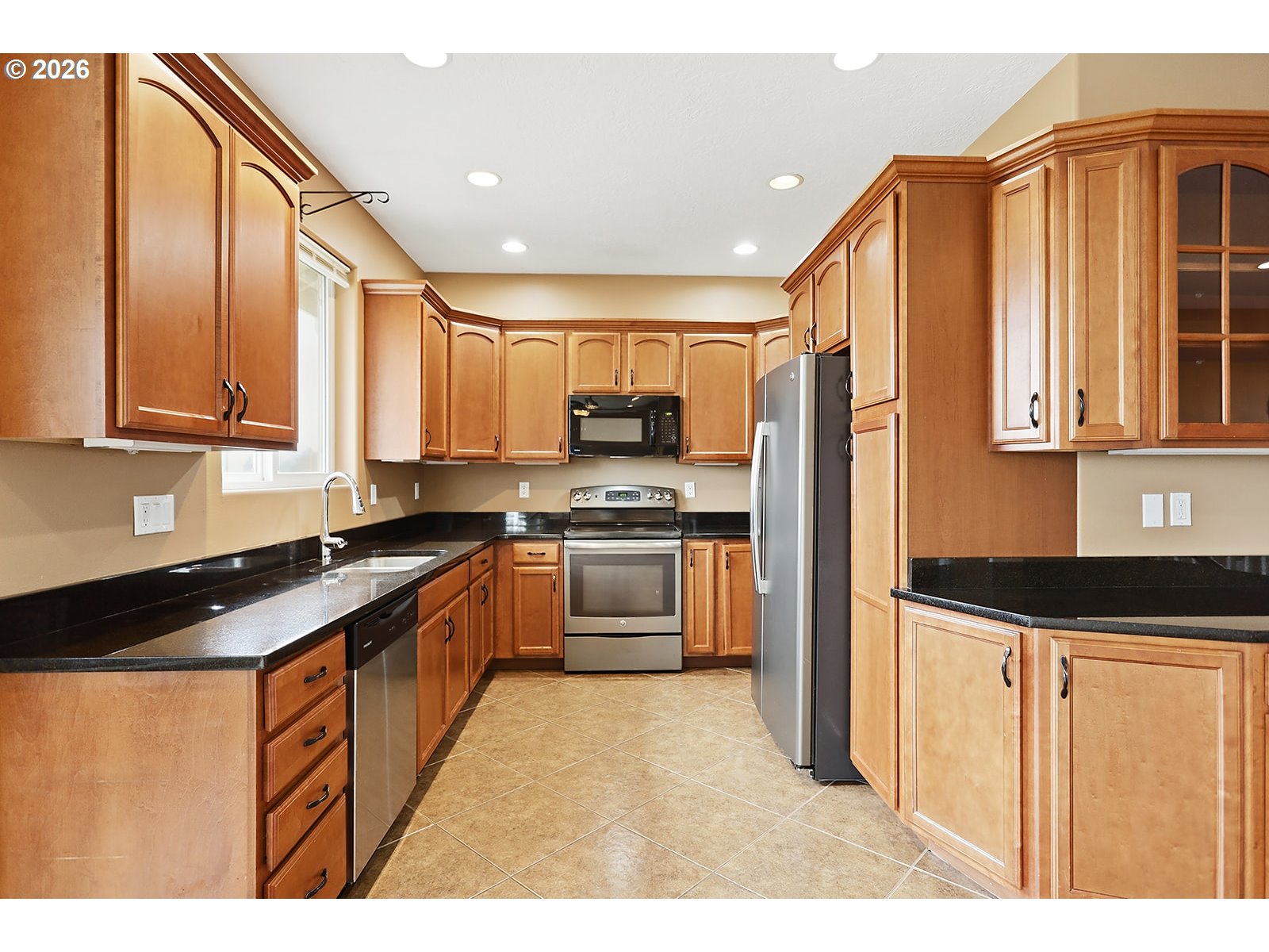 340 Northeast 7th Street Dufur, OR 97021 - Photo 9 of 33