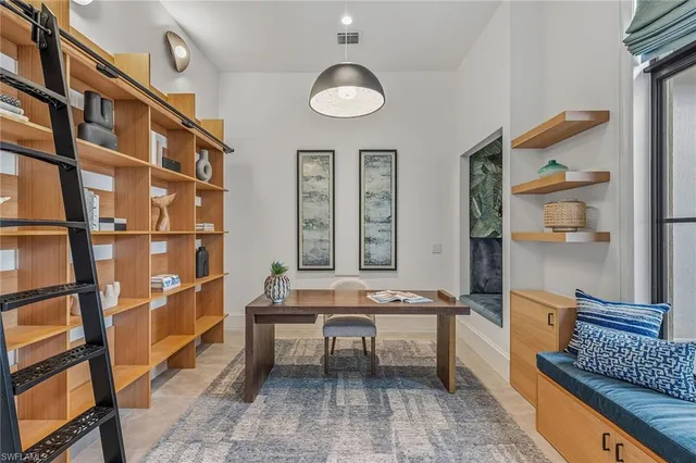 $4,400,000 | 2243 Residence Circle, Naples, FL 34105