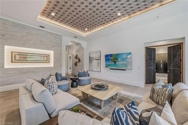 $4,400,000 | 2243 Residence Circle, Naples, FL 34105