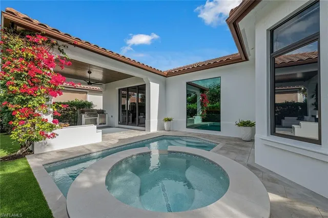 $4,400,000 | 2243 Residence Circle, Naples, FL 34105