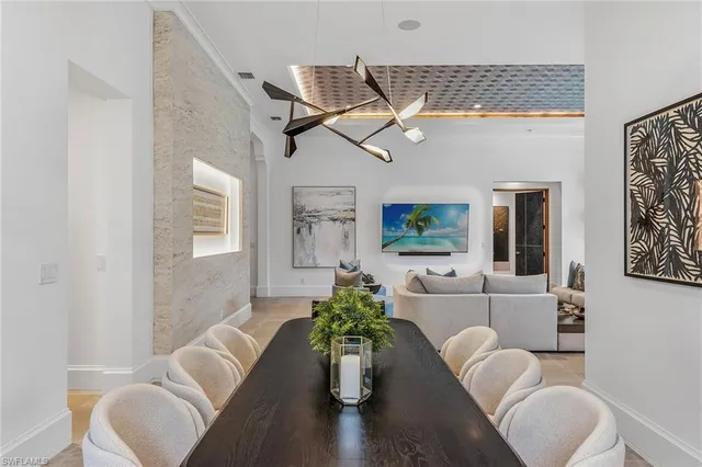 $4,400,000 | 2243 Residence Circle, Naples, FL 34105