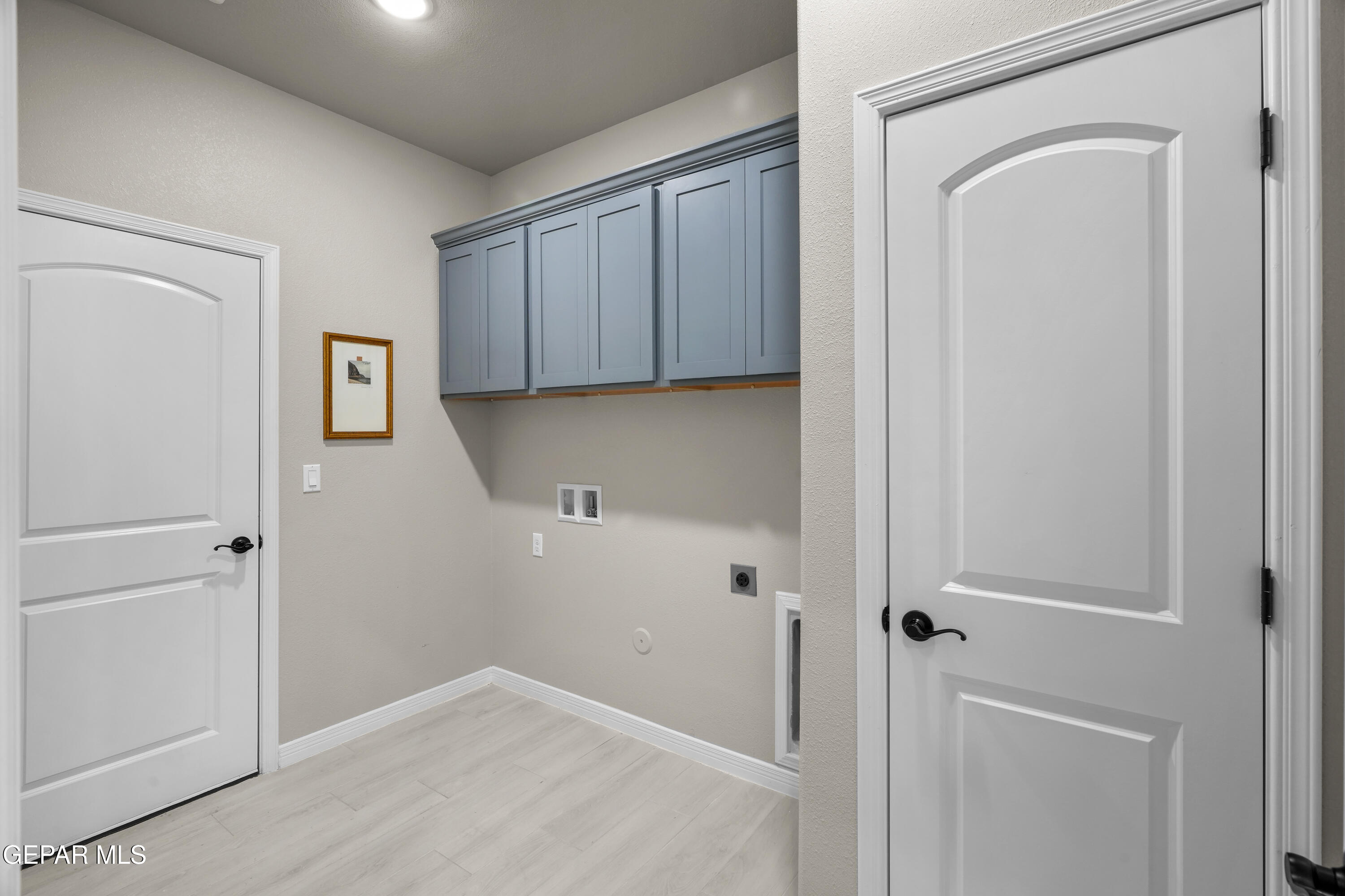 14920 Hill Ridge El Paso, TX 79938 - Photo 8 of 47 10708 Troy Aikman-8