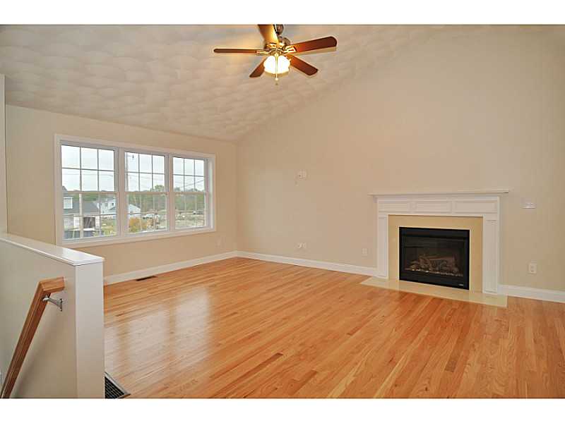 54 Fieldstone Way Westerly, RI 02891 - Photo 8 of 12 Living Room.