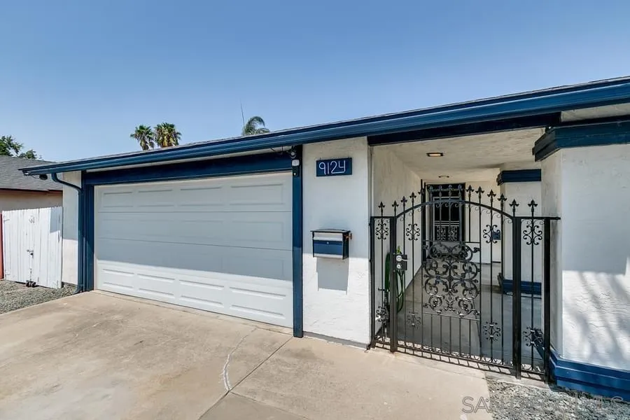 9124 Maranda Drive Santee, CA 92071 - Photo 3 of 17