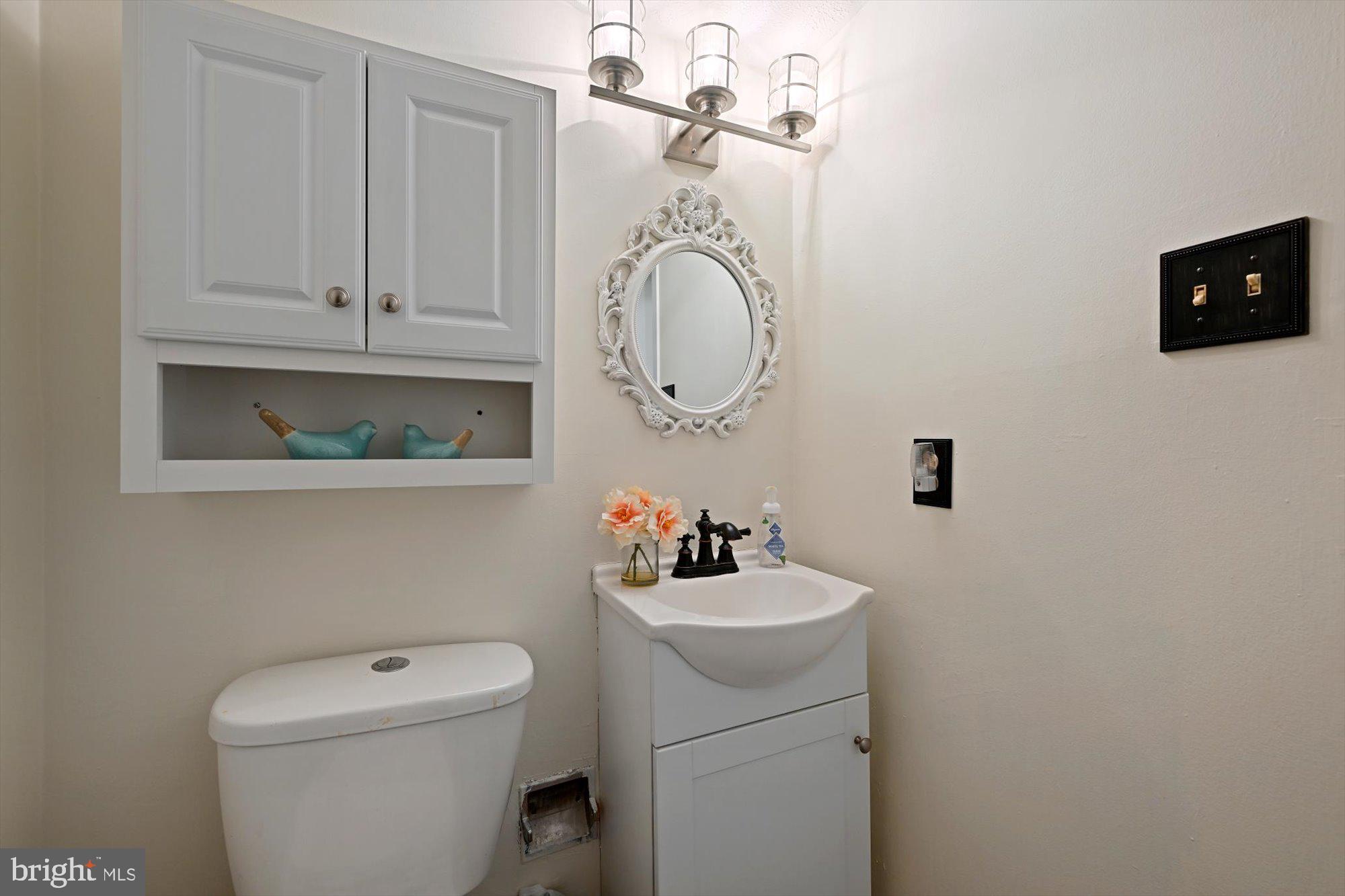 8638 Manorfield Road Nottingham, MD 21236 - Photo 12 of 29 Gallery Image 12