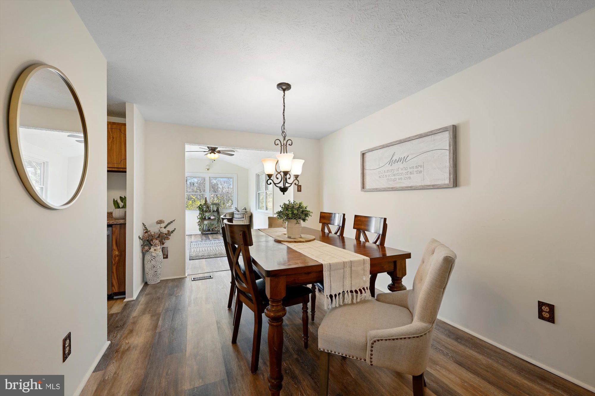 8638 Manorfield Road Nottingham, MD 21236 - Photo 9 of 29 Gallery Image 9
