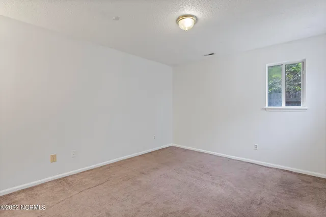 $1,000 | 100 Creekview Drive, Jacksonville, NC 28540