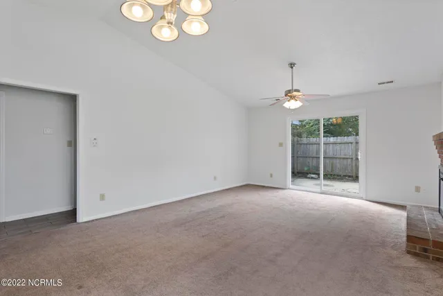 $1,000 | 100 Creekview Drive, Jacksonville, NC 28540