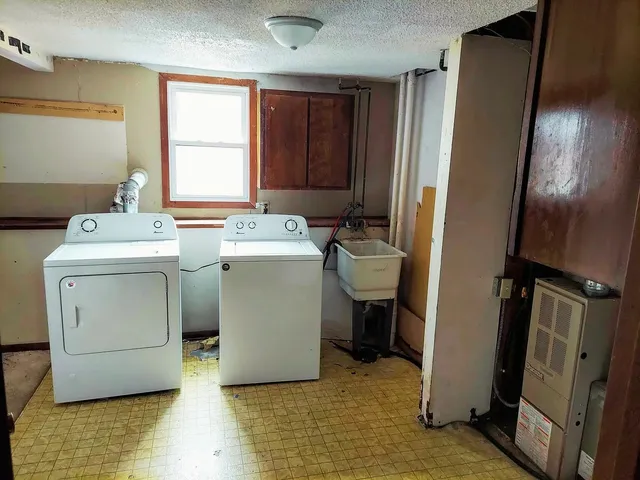 $3,000 | 94 108th Avenue Northwest, Coon Rapids, MN 55448