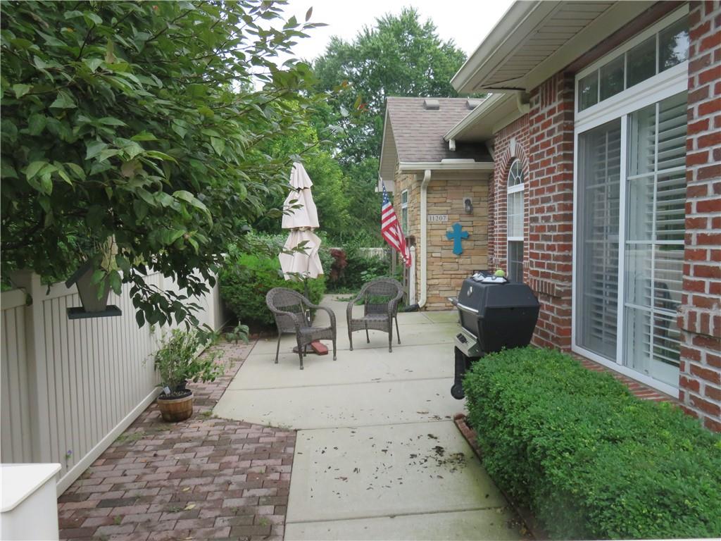 11207 Red Fox Run Fishers, IN 46038 - Photo 2 of 5 Gallery Image 2