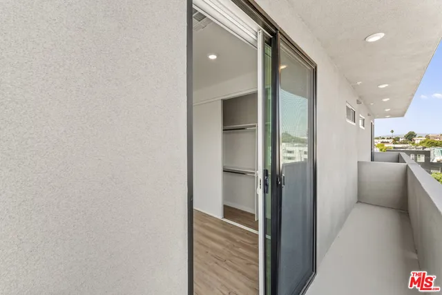 $2,750 | 3105 Bellevue Avenue, Unit 405, Los Angeles, CA 90026