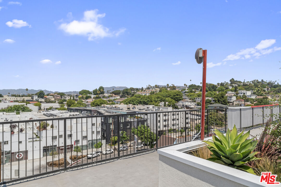 3105 Bellevue Avenue, Unit 405 Los Angeles, CA 90026 - Photo 16 of 26 a view of a balcony with city view