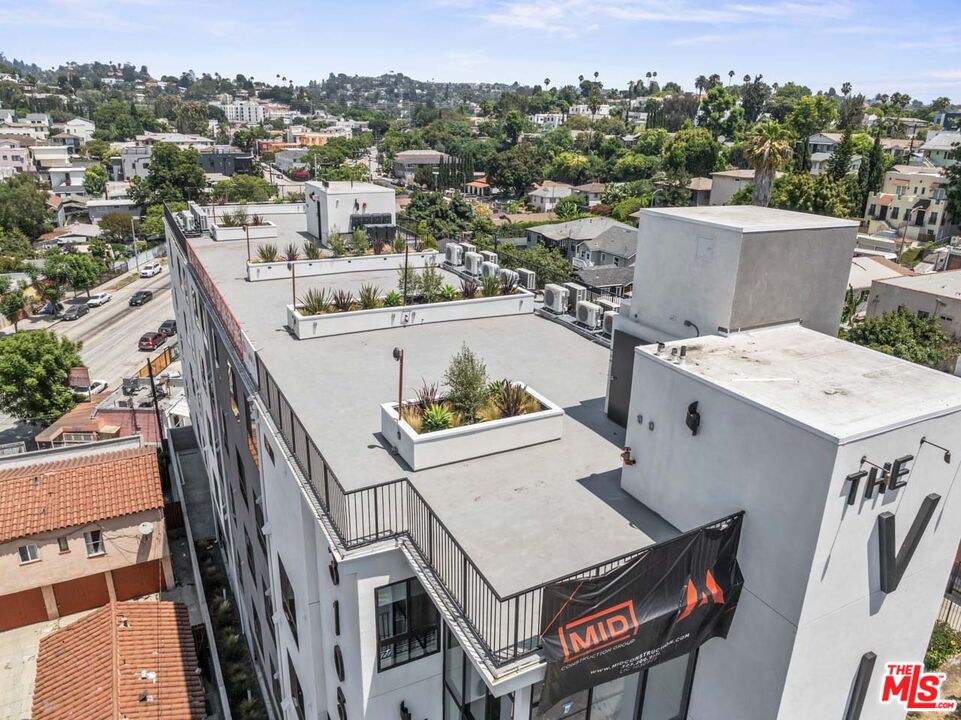 3105 Bellevue Avenue, Unit 405 Los Angeles, CA 90026 - Photo 22 of 26 a view of a city from a terrace
