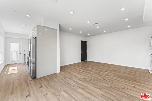 $2,750 | 3105 Bellevue Avenue, Unit 405, Los Angeles, CA 90026