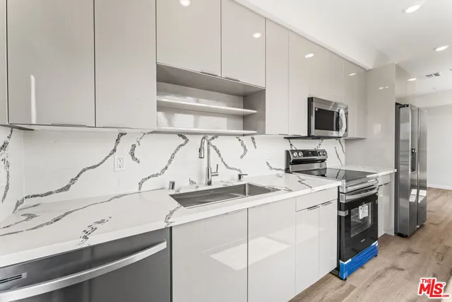 $2,750 | 3105 Bellevue Avenue, Unit 405, Los Angeles, CA 90026