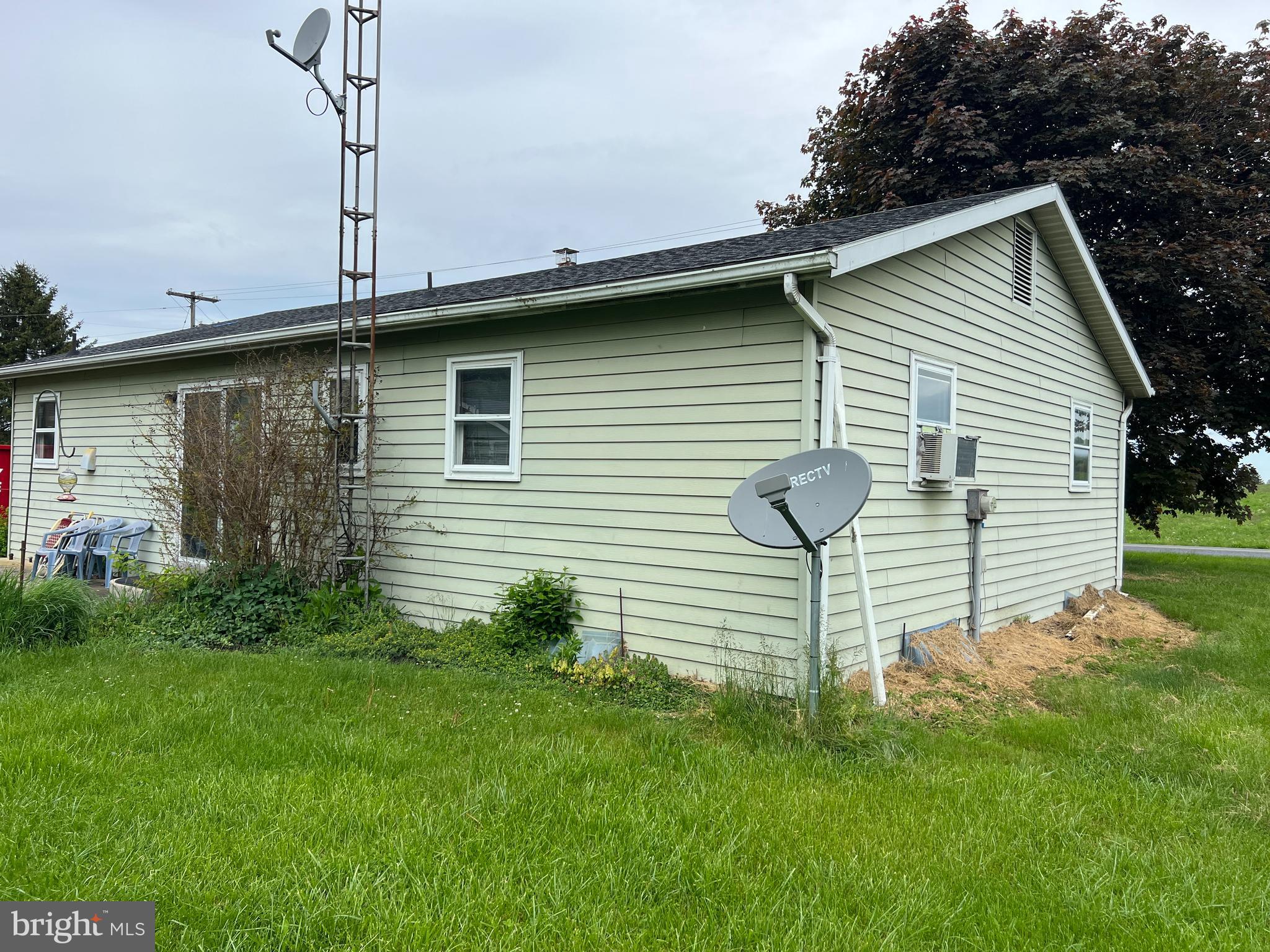 3074 Country Road Chambersburg, PA 17202 - Photo 6 of 52