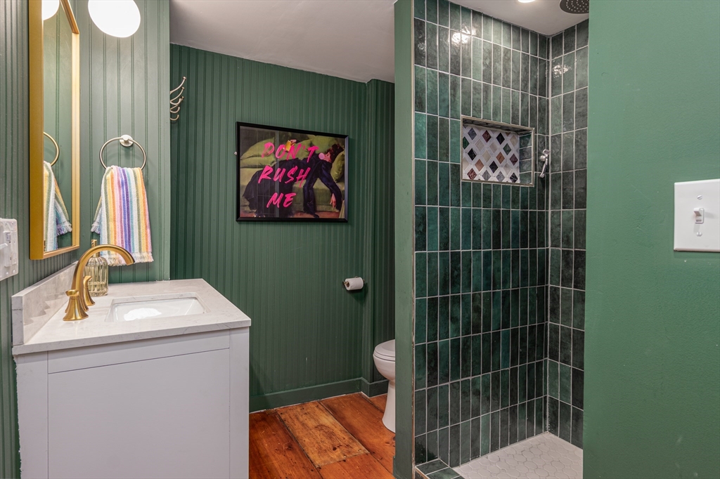 129 Whitehall Road Amesbury, MA 01913 - Photo 14 of 32 Gallery Image 14