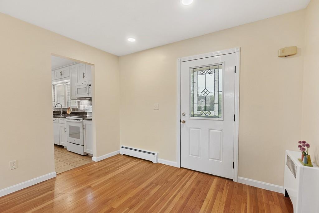 36 Town Forest Road Groton, MA 01450 - Photo 4 of 42