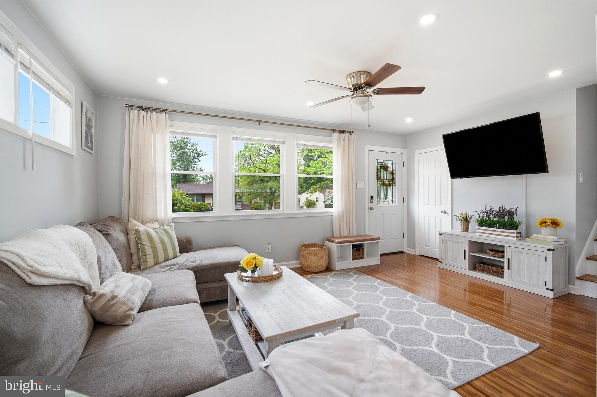 130 Oakdale Road Cherry Hill, NJ 08034 - Photo 2 of 20