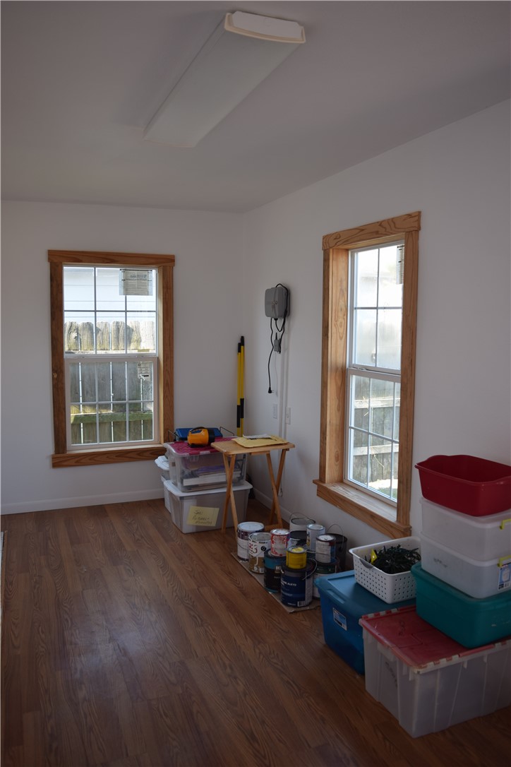 701 Naples Street Corpus Christi, TX 78404 - Photo 28 of 30 office/studio off garage