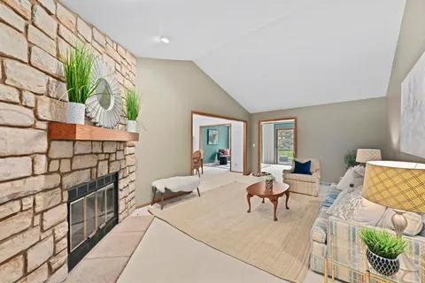 $409,900 | 770 Oakwood Lane, Unit D, Brookfield, WI 53045